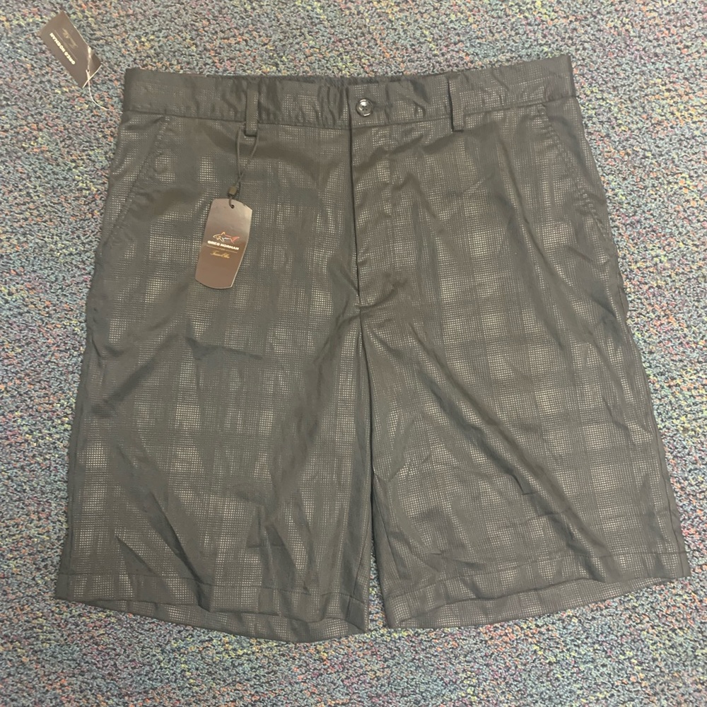 NWT Greg Norman Black Golf Novelty Shorts Size 34
